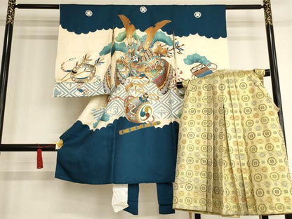 平和屋着物[]七五三　男の子　5歳　のしめ　祝着・行灯袴セット　駒刺繍　兜　金彩　逸品　AAAW6819ja