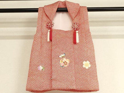 平和屋着物[]七五三　女の子　３歳　祝着　三つ身　被布・巾着セット　刺繍　舞桜文　金糸　AAAW6962ja
