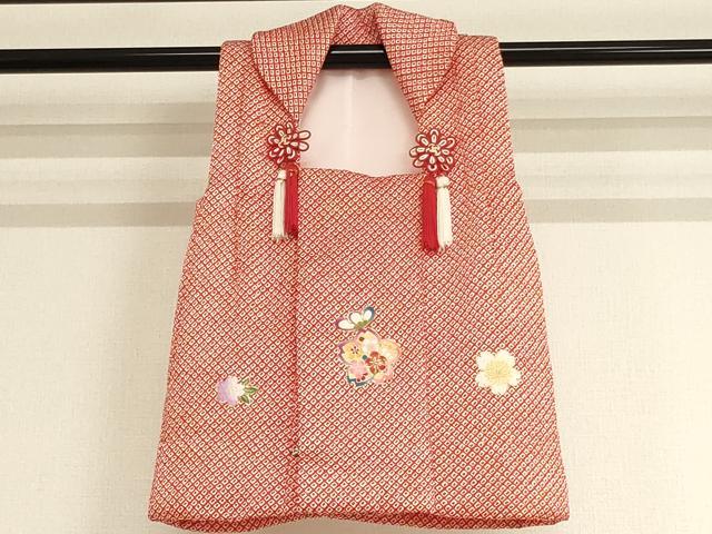 平和屋着物[]七五三　女の子　３歳　祝着　三つ身　被布・巾着セット　刺繍　舞桜文　金糸　AAAW6962ja