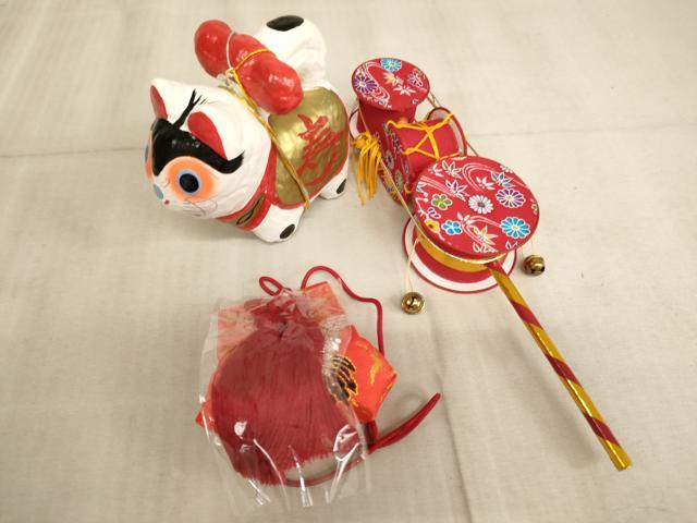 平和屋本店[]お宮参り　女の子　小物セット　刺繍　飛鶴文　箱付き　逸品　未使用　AAAW6998ja