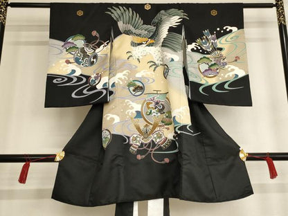 平和屋本店[]お宮参り　男の子　祝着　産着　初着　のしめ・小物セット　刺繍　立浪鷹文　暈し染め　金銀糸　金彩　箱付　逸品　AAAW7003ja