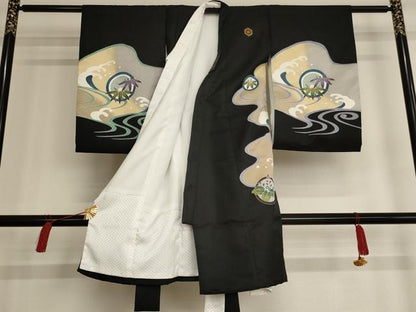 平和屋本店[]お宮参り　男の子　祝着　産着　初着　のしめ・小物セット　刺繍　立浪鷹文　暈し染め　金銀糸　金彩　箱付　逸品　AAAW7003ja