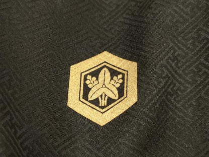平和屋本店[]お宮参り　男の子　祝着　産着　初着　のしめ・小物セット　刺繍　立浪鷹文　暈し染め　金銀糸　金彩　箱付　逸品　AAAW7003ja