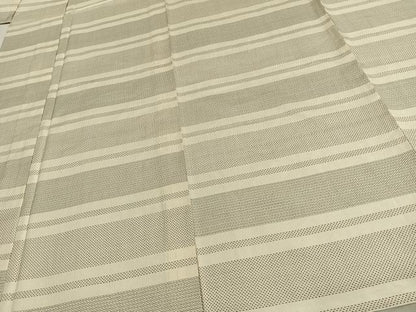 平和屋着物▽本場大島紬　単衣　白大島　100亀甲　横段文　正絹　逸品　AAAW7606fy