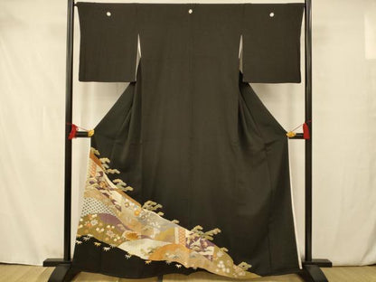 平和屋着物■豪華黒留袖 駒刺繍 飛鶴宝尽くし 金糸 金彩 正絹 逸品 AAAW8496fw
