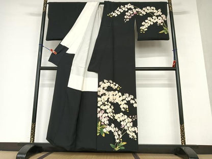 平和屋着物●訪問着　友禅　作家物　胡蝶蘭　黒地　正絹　逸品　AAAW9073zg