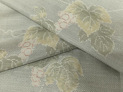 平和屋着物●本場大島紬 白大島 カタス9マルキ 総絣 葡萄蔦の葉文 正絹 逸品 AAAW9164zg