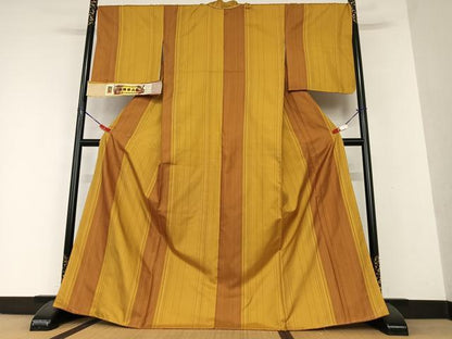 平和屋着物●本場黄八丈　まるまなこ　紬　染色者：西条吉広　縞　証紙付き　正絹　逸品　未使用　AAAW9228zg