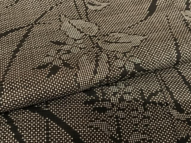 平和屋着物●本場大島紬　泥染め　一元絣　草花文　正絹　逸品　AAAW9270zg