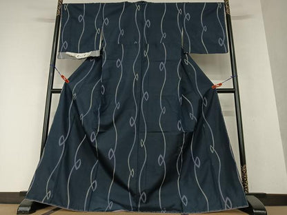 平和屋着物●秩父めいせん　よろけ縞　反端付き　正絹　逸品　未使用　AAAW9322zg