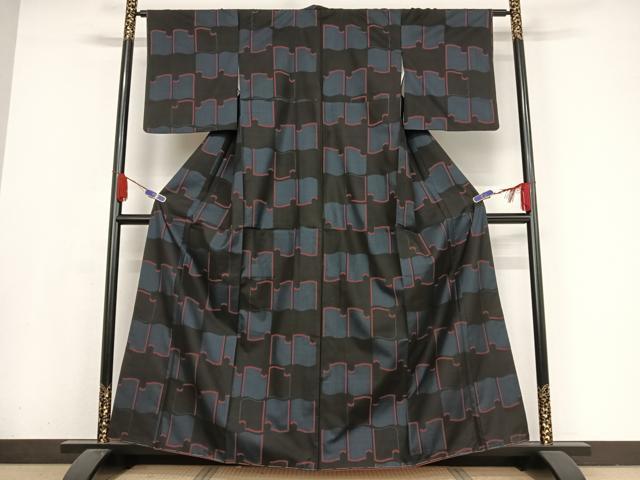 平和屋着物●本場大島紬　一元7マルキ　瓦文　正絹　逸品　未使用　AAAX0244np