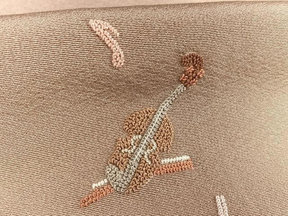 平和屋着物●京洛彩繍　中村京山　小紋　中国三大刺繍　相良刺繍　楽器文　暈し染め　正絹　逸品　AAAX0755zg