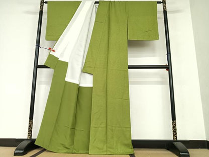 平和屋着物●上質な色無地 紋意匠 草色 正絹 逸品 AAAX0800zg
