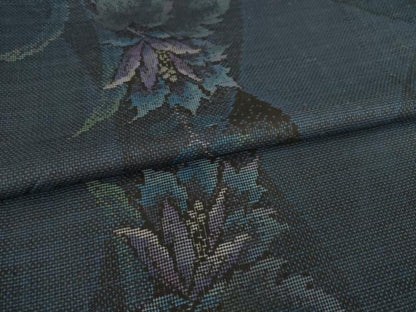 平和屋着物●本場大島紬　カタス7マルキ　草花文　黒地　正絹　逸品　AAAX6961ck