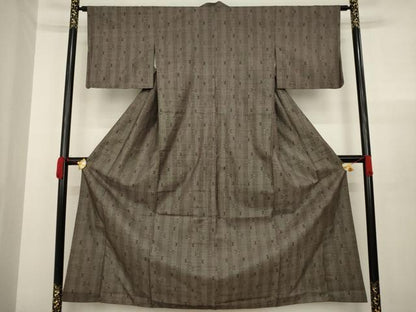 平和屋着物●本場大島紬 カタス7マルキ 舞蝶文 正絹 逸品 AAAX6991ck