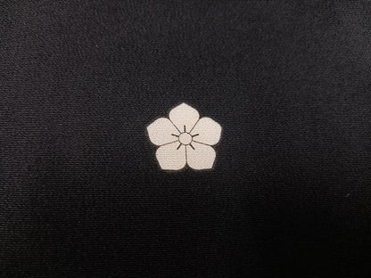 平和屋着物■豪華黒留袖 駒刺繍 流水文 金彩 正絹 逸品 AAAX7745ph