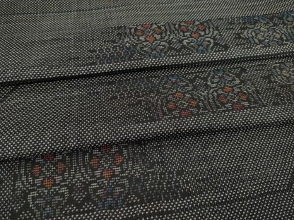 平和屋着物●本場大島紬 カタス7マルキ 横段花文 正絹 逸品 AAAX8337ck