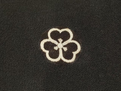 平和屋着物■豪華黒留袖　駒刺繍　流水箔散らし文　金銀彩　正絹　逸品　AAAX8975iu