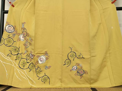 平和屋着物●京友禅作家　米沢新之助　訪問着　駒刺繍　花唐草文　金彩　正絹　逸品　AAAY0003zg