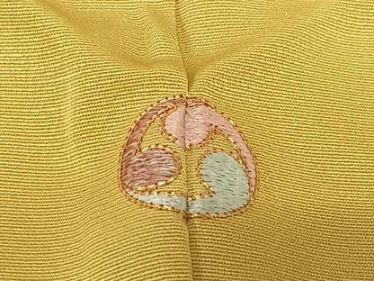 平和屋着物●京友禅作家　米沢新之助　訪問着　駒刺繍　花唐草文　金彩　正絹　逸品　AAAY0003zg