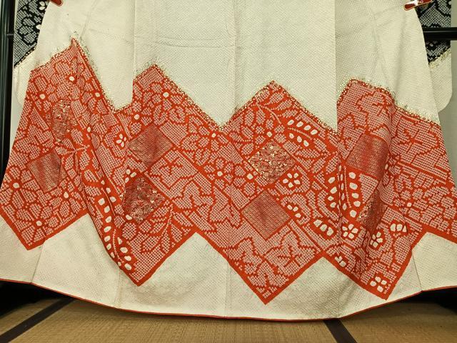 平和屋着物●豪華振袖　駒刺繍　絞り　花菱文　金彩　正絹　逸品　AAAY0027zg