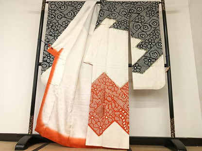 平和屋着物●豪華振袖　駒刺繍　絞り　花菱文　金彩　正絹　逸品　AAAY0027zg