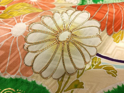 平和屋着物●豪華振袖　駒刺繍　絞り　草花文　金彩　正絹　逸品　AAAY0057zg