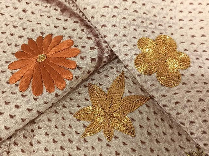 平和屋着物●訪問着　駒刺繍　絞り　草花文　正絹　逸品　AAAY0166zg