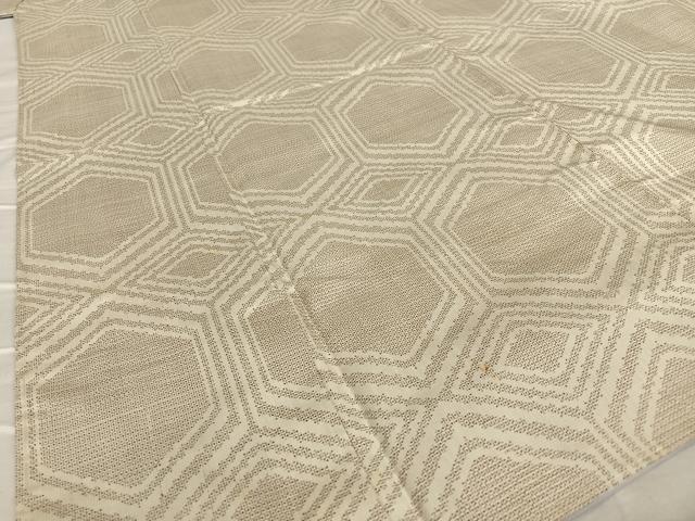 平和屋着物●本場大島紬 白大島 150亀甲 亀甲文 正絹 逸品 AAAY0196zg