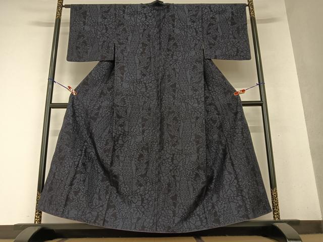 平和屋着物●結城紬 100亀甲 飛び亀甲柄 草花文 正絹 逸品 AAAY0212zg