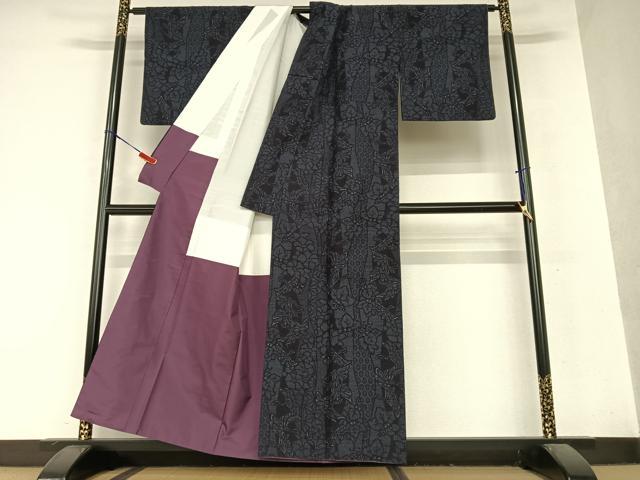平和屋着物●結城紬 100亀甲 飛び亀甲柄 草花文 正絹 逸品 AAAY0212zg