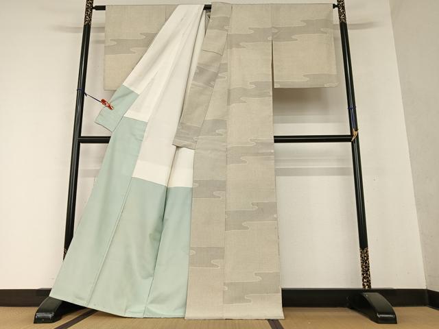 平和屋着物●本塩沢 110亀甲 エ霞文 正絹 逸品 AAAY0256zg
