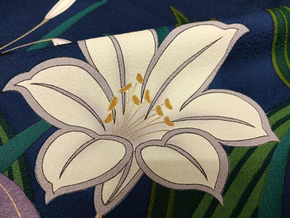 平和屋着物●豪華振袖 刺繍 百合 ユリ 金彩 正絹 逸品 AAAY0264zg