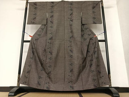 平和屋着物●本場大島紬 泥染め カタス7マルキ 草花文 正絹 逸品 AAAY0268zg