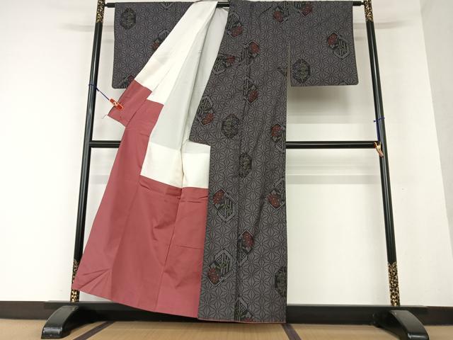 平和屋着物●本場大島紬　一元絣　松竹梅麻の葉文様　正絹　逸品　AAAY0269zg
