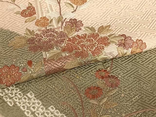 平和屋着物●訪問着　絞り　刺繍　飾花文　暈し染め　金彩　正絹　逸品　AAAY0280zg
