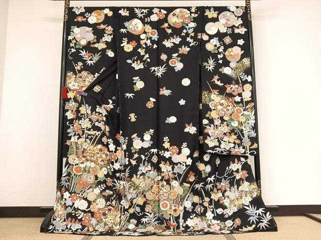 平和屋着物●豪華振袖　友禅　駒刺繍　吉祥草花文　黒地　金糸　仮絵羽　逸品　未使用　AAAY1519np