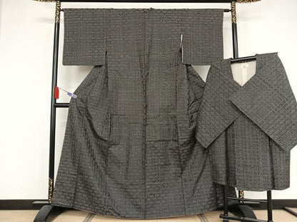 平和屋着物●本場大島紬　龍郷絣　秋名バラ　道中着セット　やまと誂製　正絹　逸品　AAAY1608np