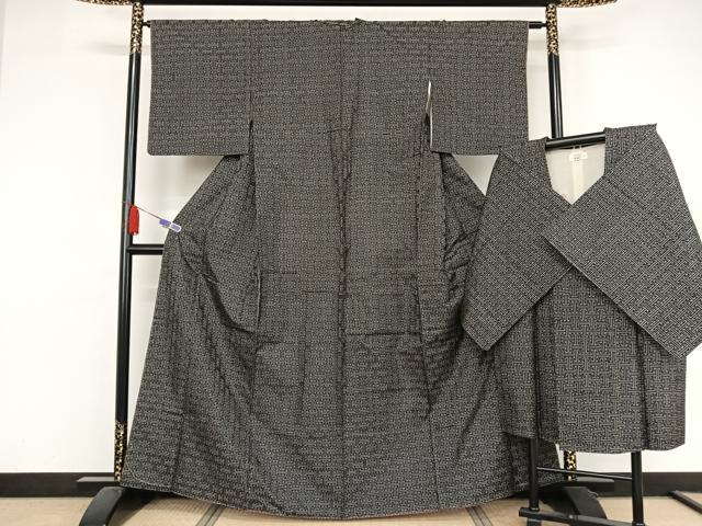 平和屋着物●本場大島紬　龍郷絣　秋名バラ　道中着セット　やまと誂製　正絹　逸品　AAAY1608np