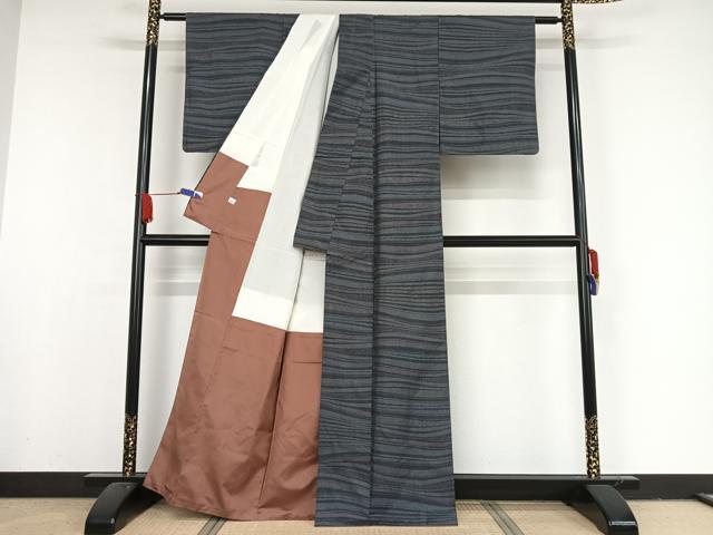 平和屋着物●本場大島紬　カタス7マルキ　変わり縞　鈴乃屋扱い　正絹　逸品　AAAY1626np
