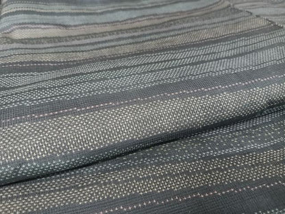 平和屋着物●本場大島紬　カタス7マルキ　変わり縞　鈴乃屋扱い　正絹　逸品　AAAY1626np