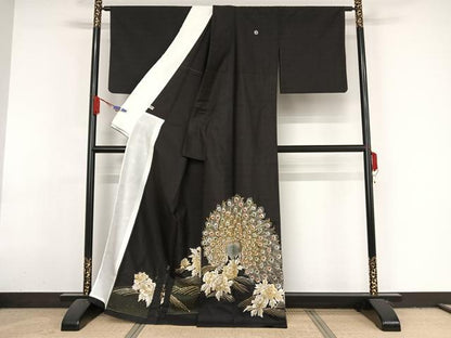 平和屋着物▽総刺繍 単衣 黒留袖 中国三大刺繍 汕頭刺繍 スワトウ刺繍 作家物 喜久郎 紬地 孔雀花文 金糸 正絹 逸品 AAAY1754np