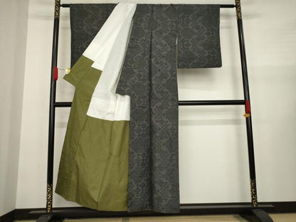 平和屋着物●本場大島紬 花菱文 正絹 逸品 AAAY1894ck