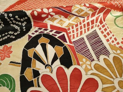 平和屋着物●豪華振袖　駒刺繍　絞り　御所車花文　金糸　金彩　正絹　逸品　AAAY1909ck