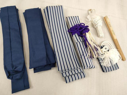 平和屋着物[]七五三　男の子　5歳　羽織・行灯袴・小物セット　鷹　地紙兜文　金銀彩　逸品　AAAY2434ja