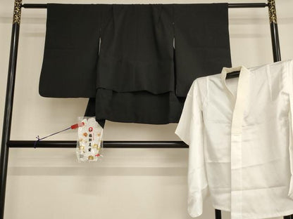平和屋着物[]七五三　男の子　5歳　祝着・長襦袢・足袋セット　黒地　洗える着物　AAAY2843ja