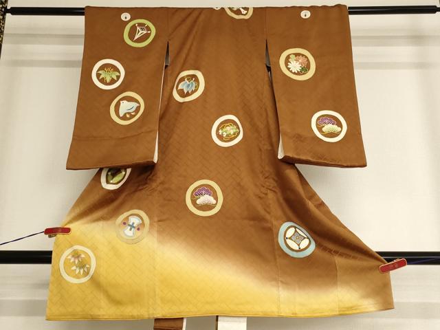 平和屋着物[]お宮参り　男の子　祝着　産着　初着　のしめ　駒刺繍　吉祥花文　金彩　正絹　逸品　AAAY2871ja