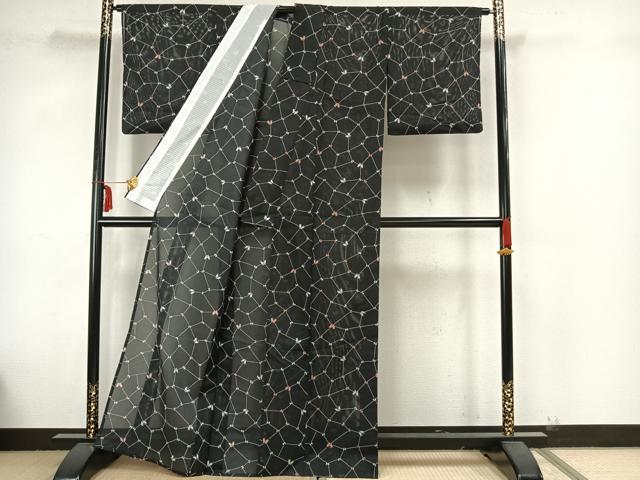 平和屋着物＊夏物　小紋　絽　舞蝶文　黒地　洗える着物　AAAY3095fy