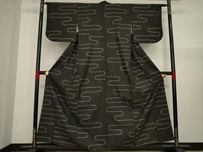 平和屋着物●本場大島紬　一元７マルキ　エ霞文　正絹　逸品　AAAY4687ck