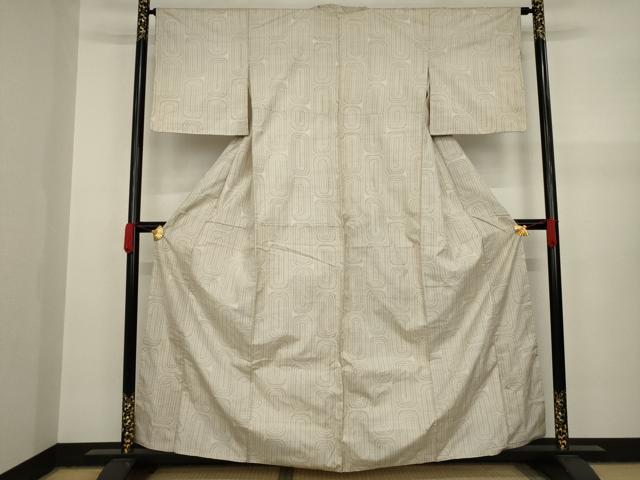 平和屋着物●本場大島紬 白大島 一元絣 幾何学文様 正絹 逸品 AAAY4763ck
